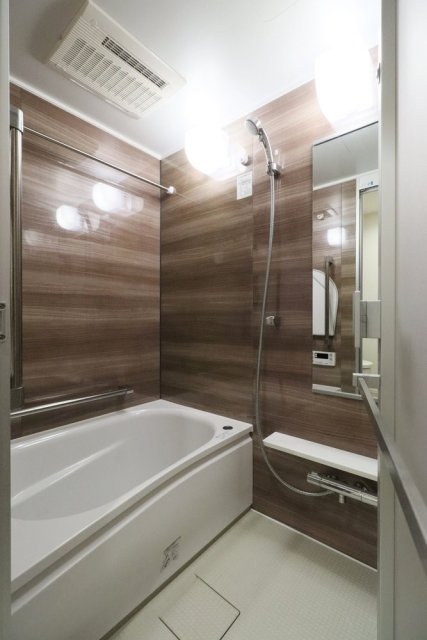 バス・シャワールーム　きれいなお風呂です