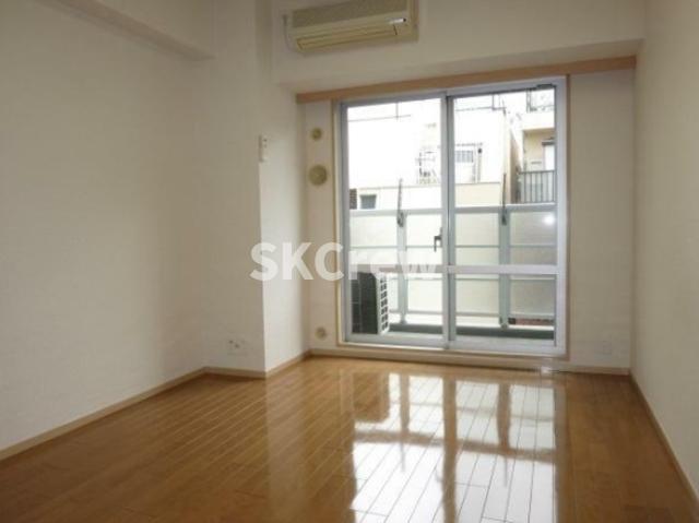 居室・リビング　別号室の写真です