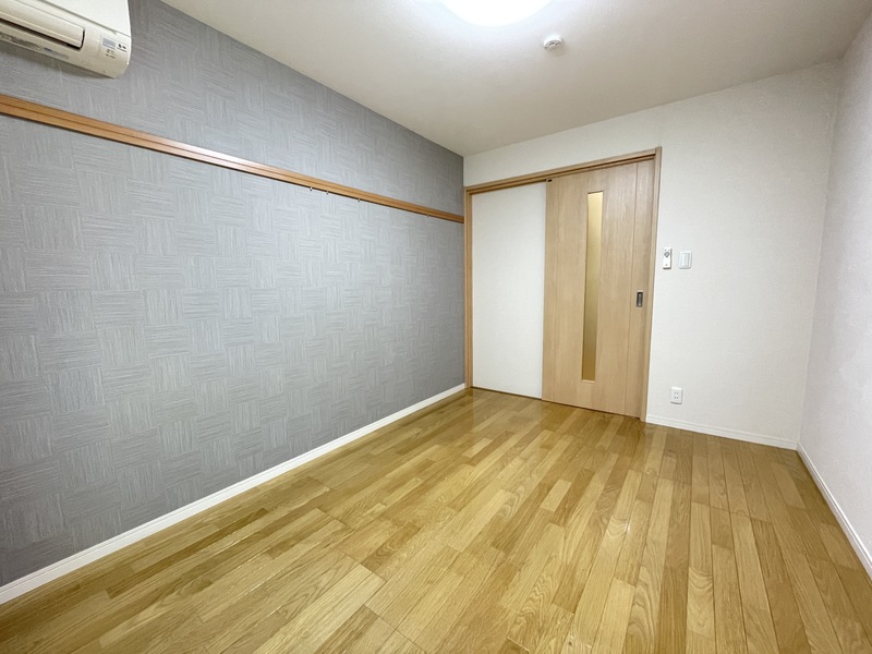 その他設備　室内エアコン付き♪