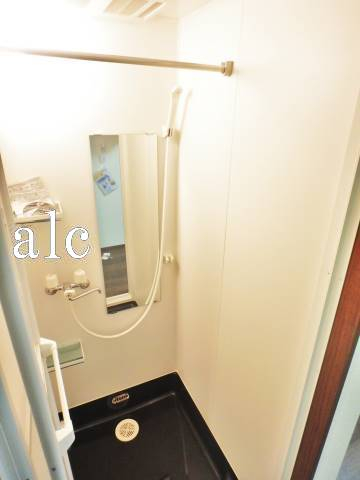 バス・シャワールーム　お風呂で日々の疲れを落としましょう