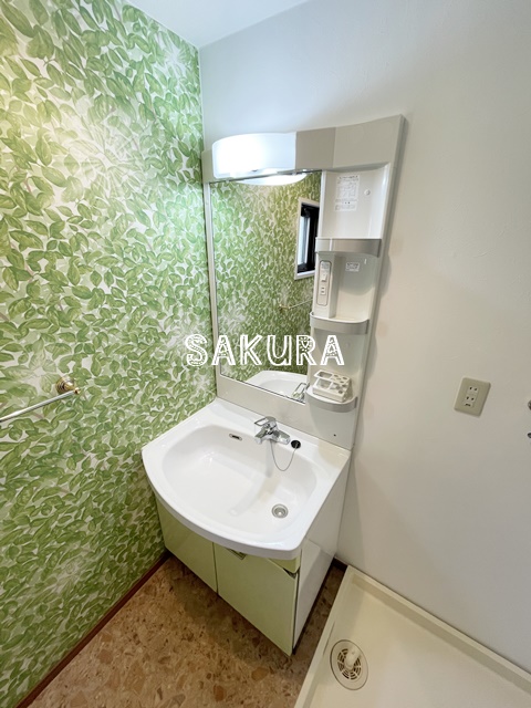 洗面設備　忙しい朝には欠かせない洗面所です♪