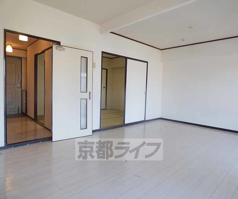 居室・リビング　広々としています