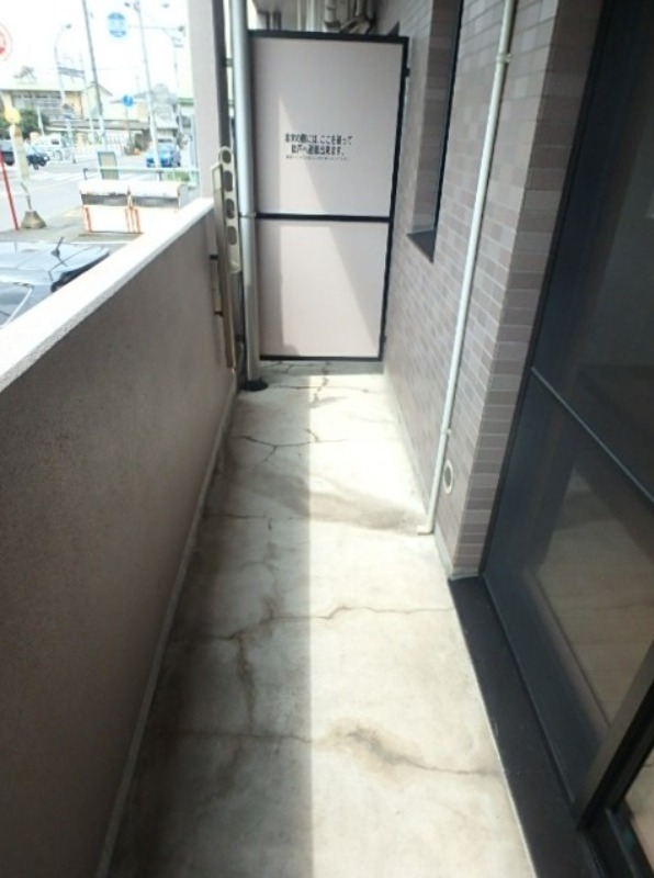 バルコニー　図面と現状に相違がある場合には現状を優先