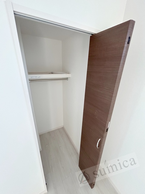 収納　同施工の参考写真です