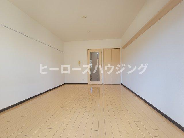 居室・リビング　※同タイプの写真となり、実際のお部屋とは異なる場合があります