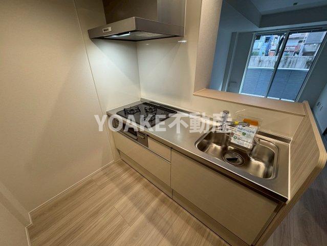 キッチン　画像は別部屋のものです。相違がある場合、現況優先。