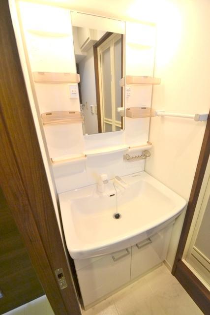 洗面設備　シャンプードレッサー