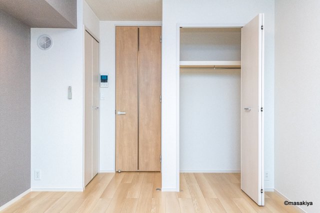 収納　写真は同じ建築会社の近い間取りのものです。参考にご覧下さい。