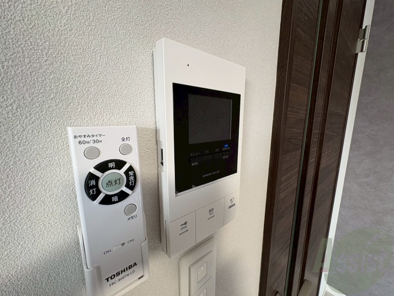 セキュリティ　ＴＶモニター付インターホンです。来客者の顔が見えるので安心！