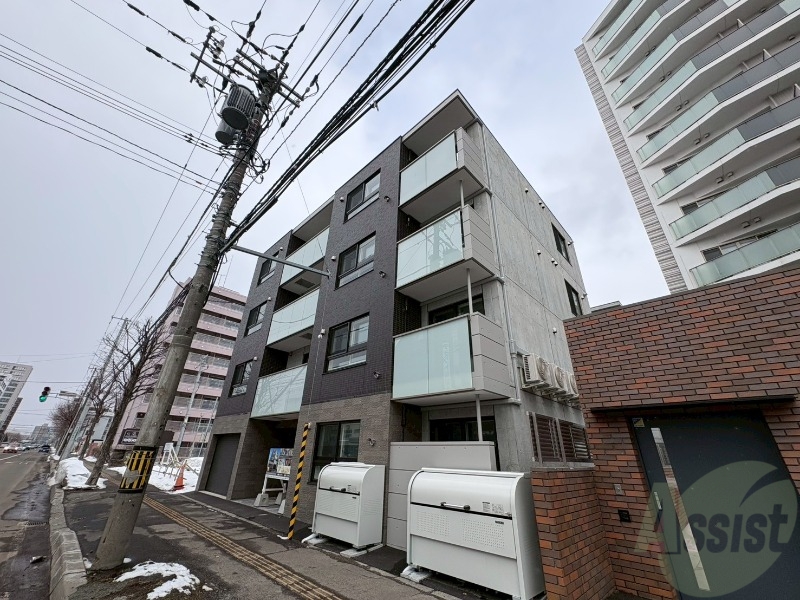 建物外観　札幌市中央区北３条西「Ｖｅｒｄｅ　ＭＡＲＵＹＡＭＡ」