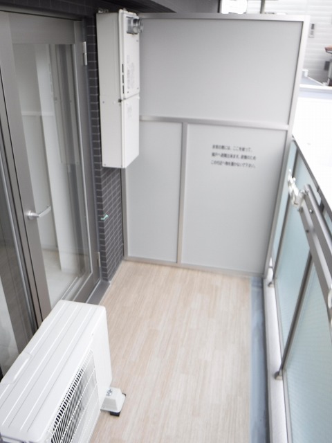 バルコニー　※室内は現況を優先します