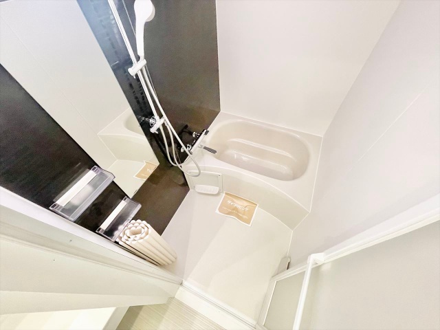 バス・シャワールーム　同一建物内３０８号室内装写真転載