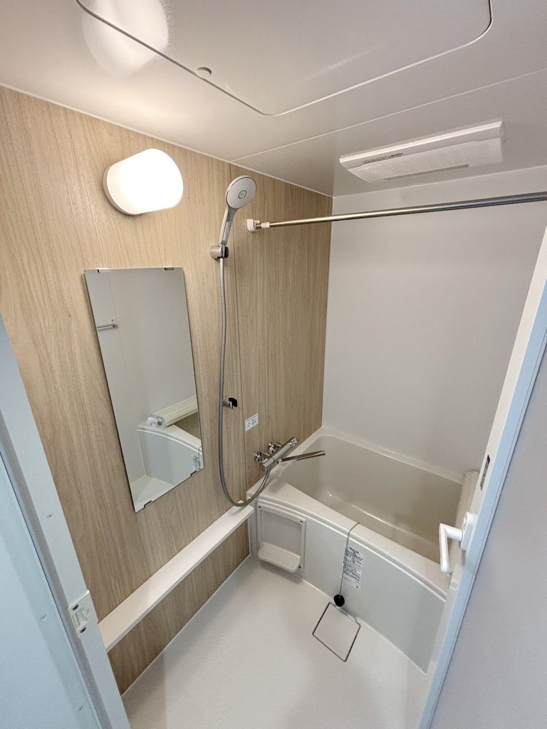 バス・シャワールーム　バス