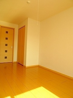 その他部屋・スペース　フローリングの室内です。