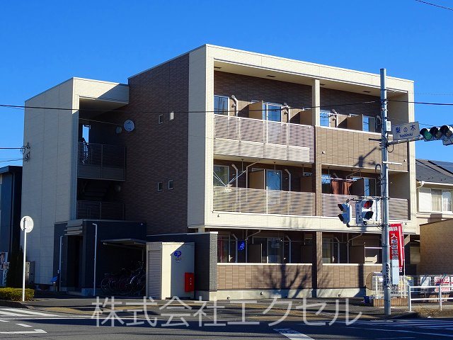 建物外観　安心のオートロック完備です。