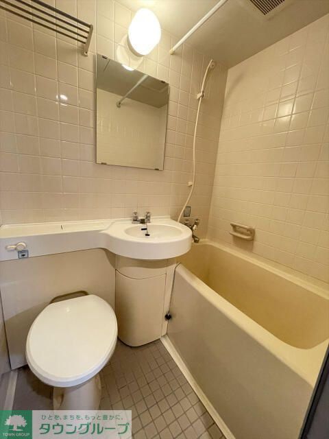 バス・シャワールーム