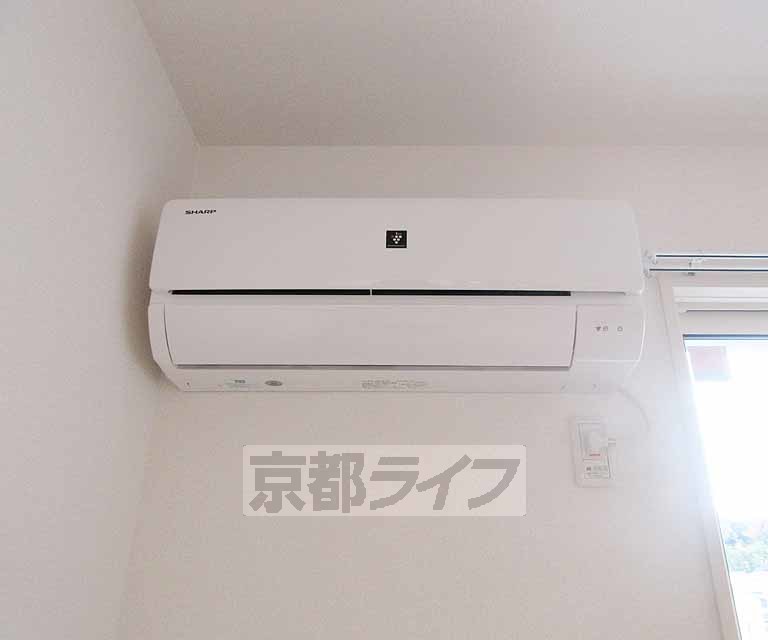 その他設備　嬉しいエアコン付きです。