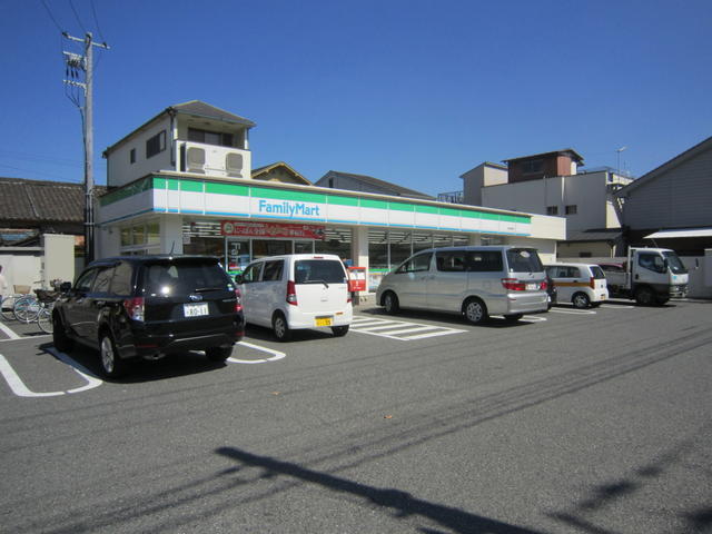 コンビニ　ファミリーマート京屋西湊店（コンビニ）まで1389m
