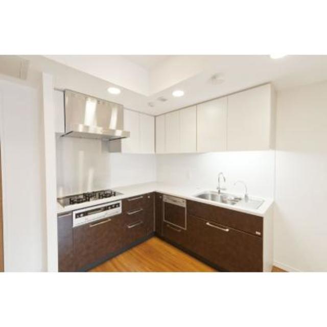 キッチン　※写真は同タイプ住戸です。