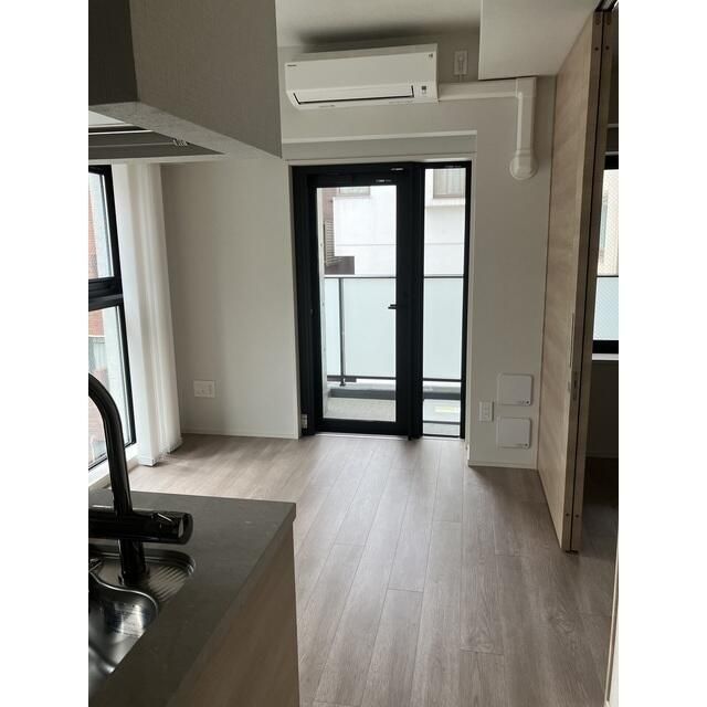 居室・リビング　※別部屋参考写真