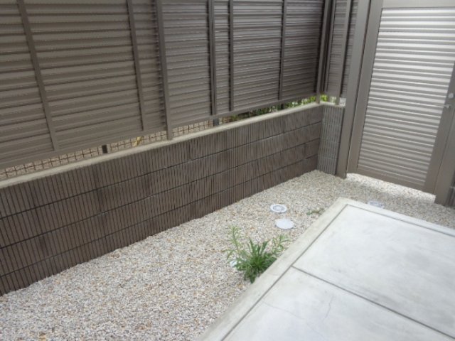 バルコニー　開放的で明るい空間を演出してくれるバルコニーです