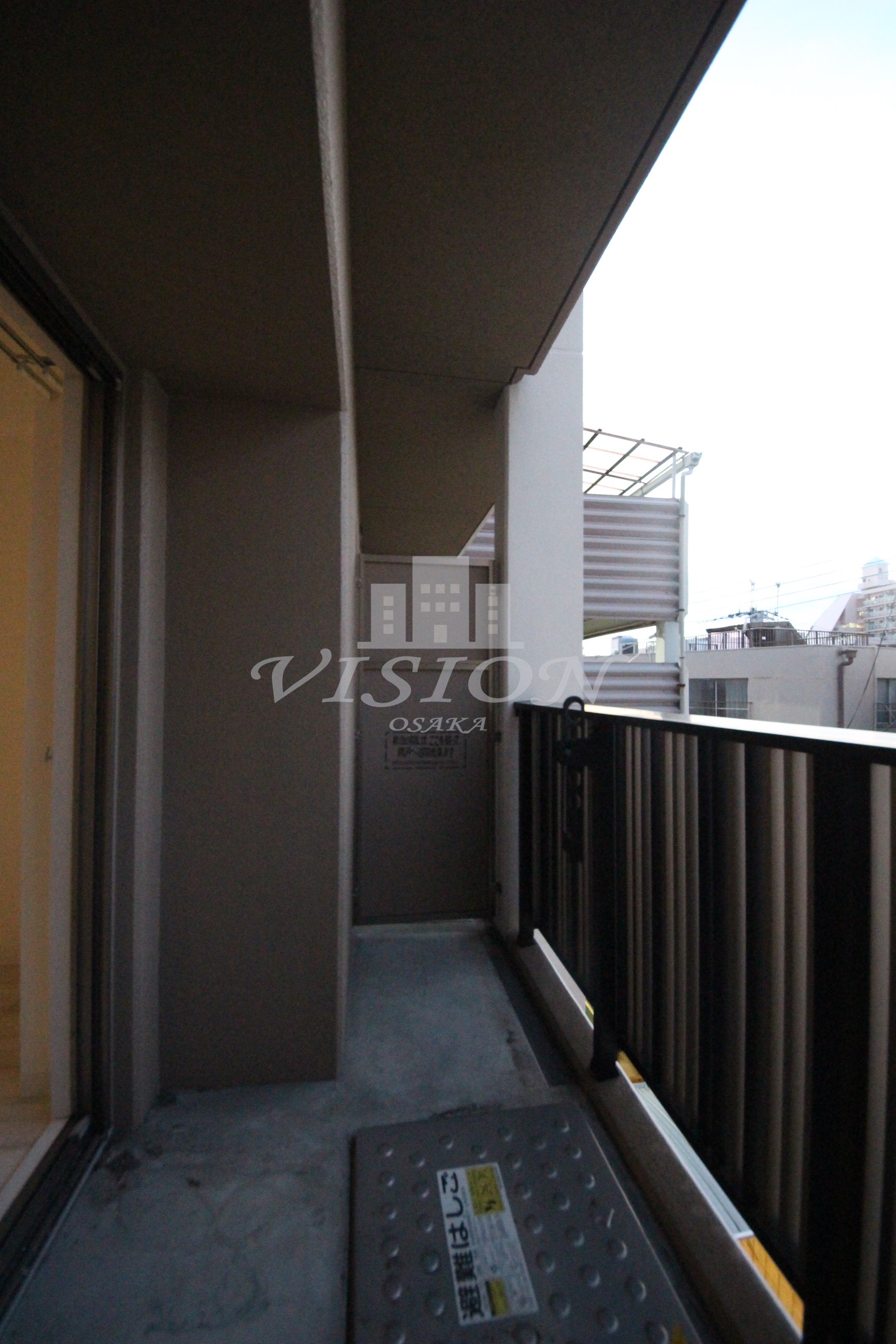 バルコニー　室内写真は別タイプのものです