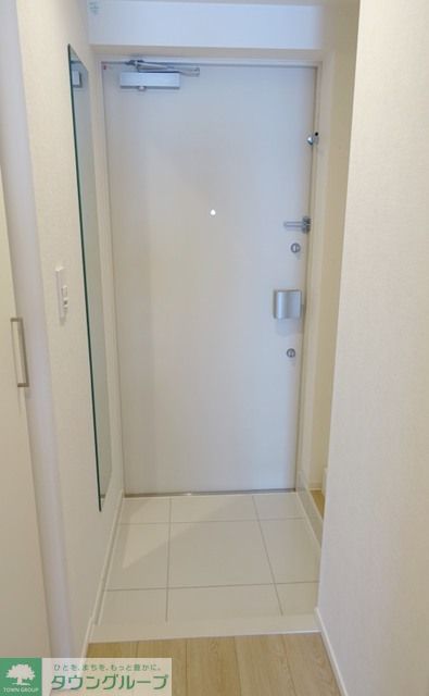 玄関　※写真は同タイプ住戸です。