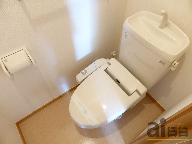 トイレ　※同仕様写真
