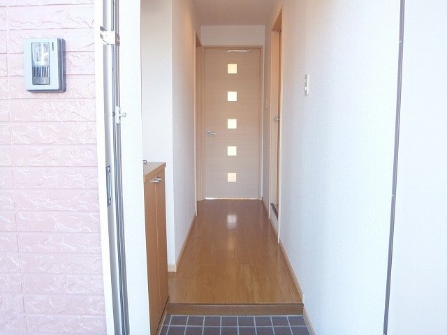 玄関　落ち着いた玄関です
