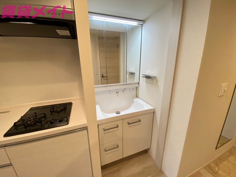 洗面設備　同物件別室写真