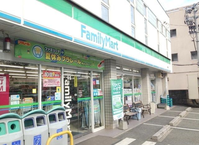 コンビニ　ファミリーマート石城町店（コンビニ）まで735m