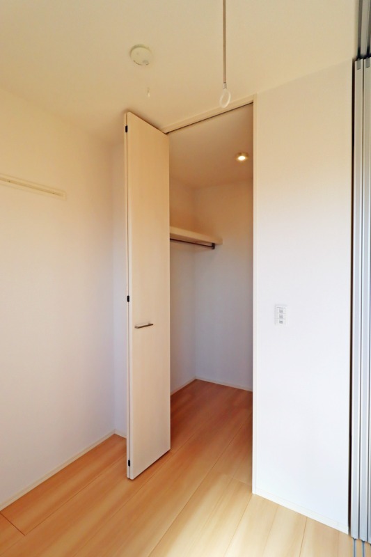 収納　図面と現状に相違がある場合には現状を優先