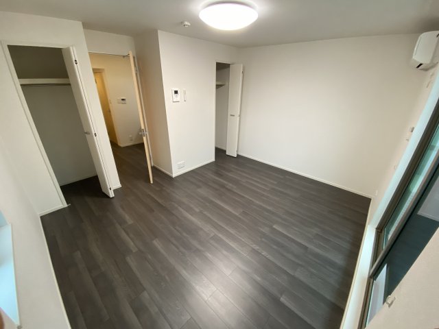 居室・リビング　角部屋住戸で過ごしやすく、おすすめです。