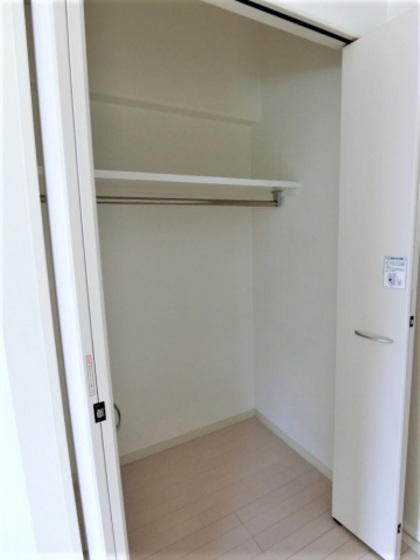 収納　※別の部屋の写真です