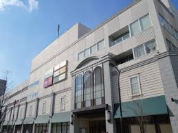 ショッピングセンター　マルヤマクラス（ショッピングセンター）まで986m