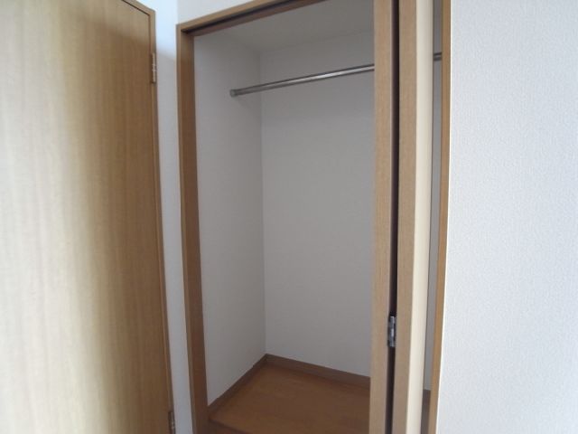 収納　同型反転タイプ