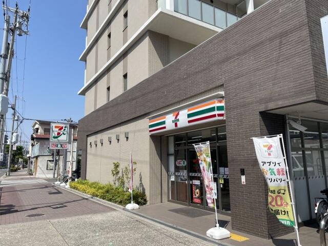 コンビニ　セブンイレブン 大阪中道4丁目店（コンビニ）まで306m