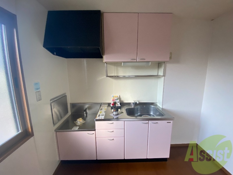 キッチン　キッチンはシンクも広く使い勝手が良さそうです。