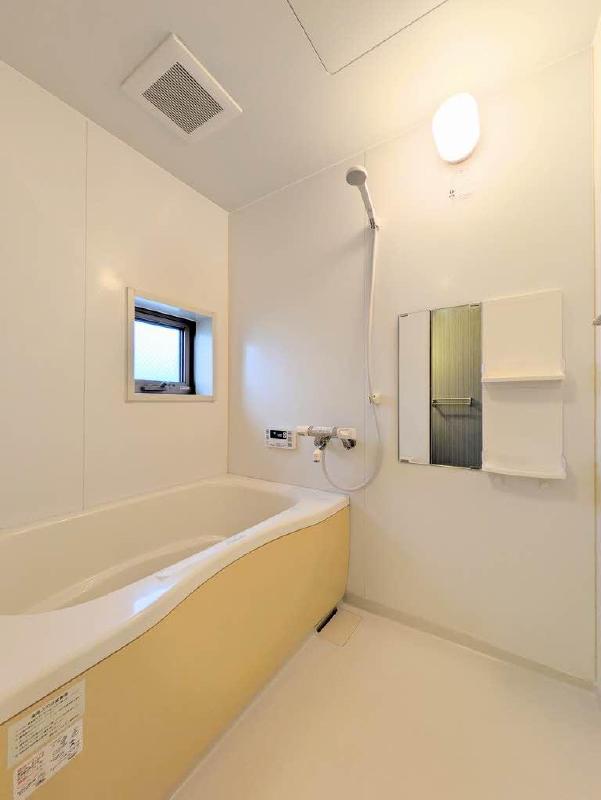 バス・シャワールーム　バスルーム