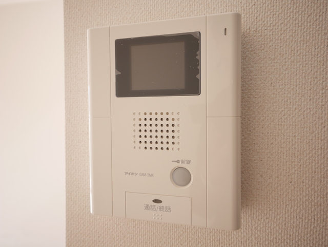 セキュリティ　★モニター付インターホンなのでセキュリティ面も安心ですね★