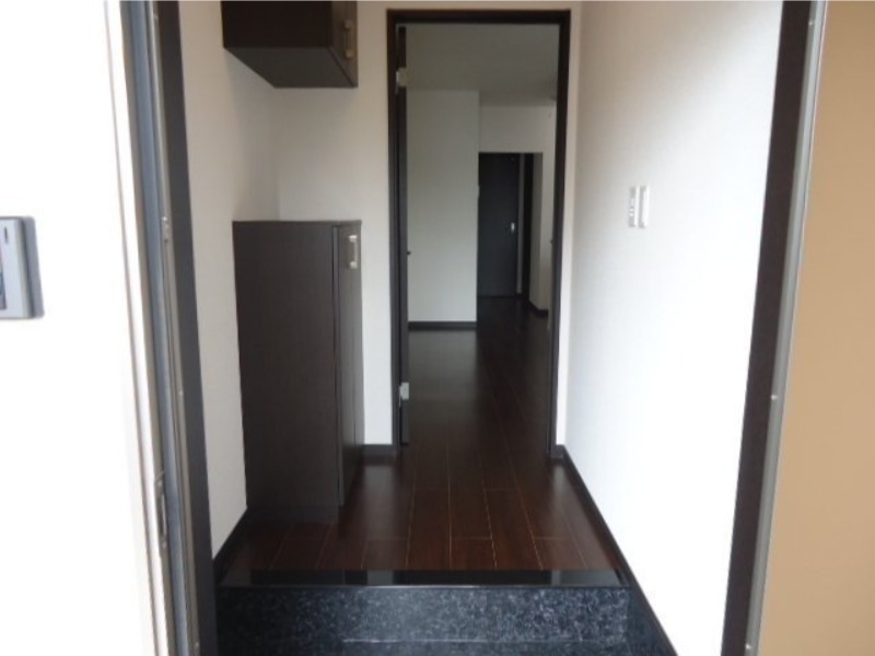 玄関　図面と現状に相違がある場合には現状を優先