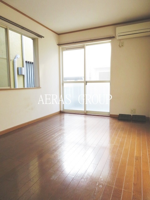 居室・リビング　同仕様写真