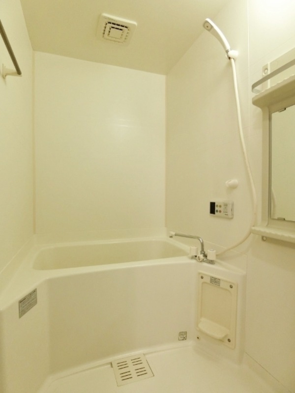 バス・シャワールーム　図面と現状に相違がある場合には現状を優先