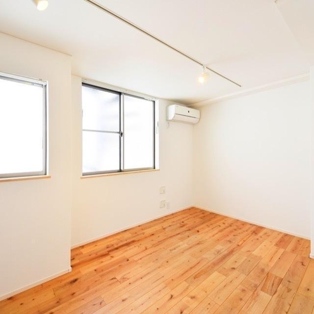 居室・リビング　☆明るい居間☆