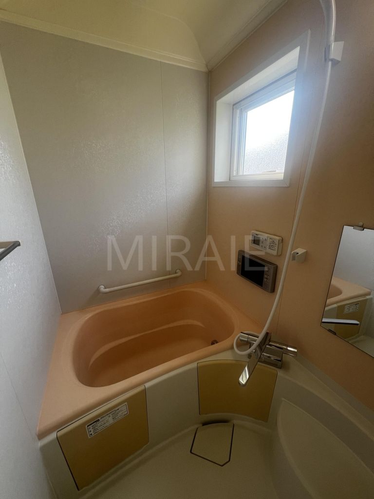 バス・シャワールーム　別号室の参考写真です