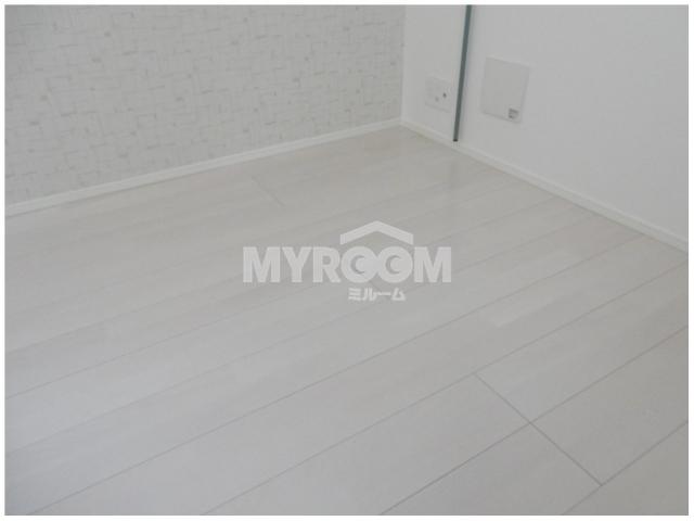 居室・リビング　ホワイトフローリング（同一仕様写真）