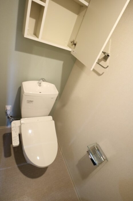 トイレ　ウォシュレット付きのトイレです♪