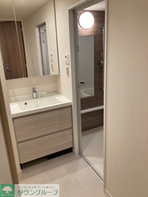 洗面設備　収納