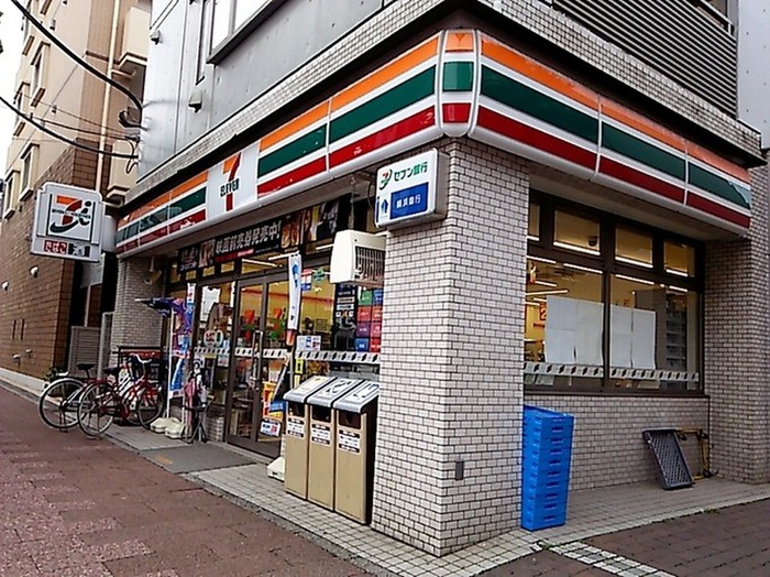 コンビニ　セブンイレブン横浜東神奈川1丁目店（コンビニ）まで348m