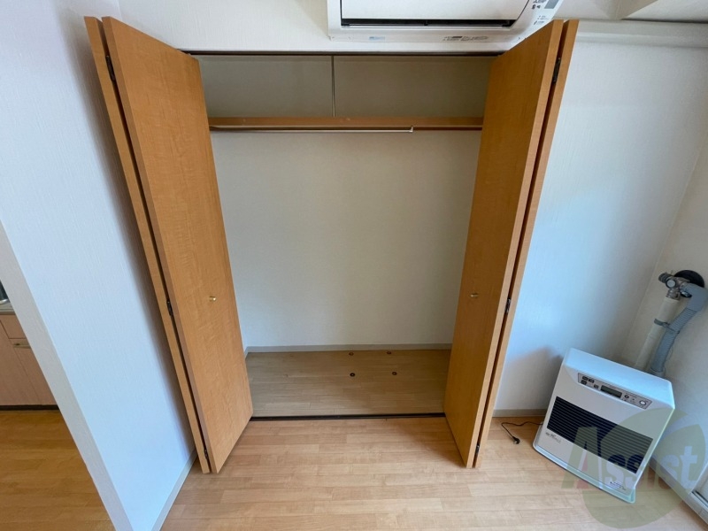 収納　洋室にはクローゼットがあるのですっきり片付きそうです。